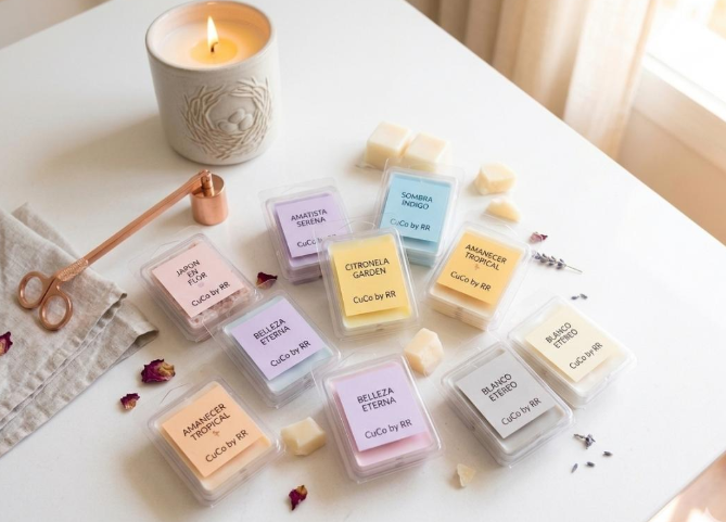 Waxmelts pastel surtidos sobre mesa