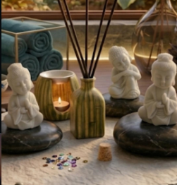 Zen — pequeños budas con mikado